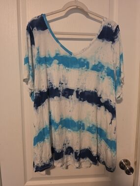 Lane Bryant White V-Neck Tie-Dye Top with Aqua and Navy Stripes
